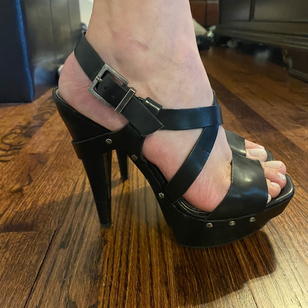 Platform heel sandals